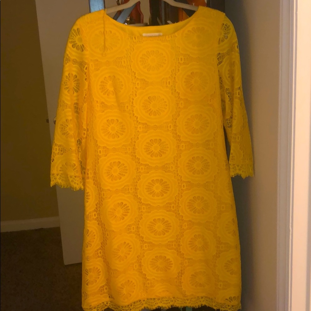Lace detailed dress